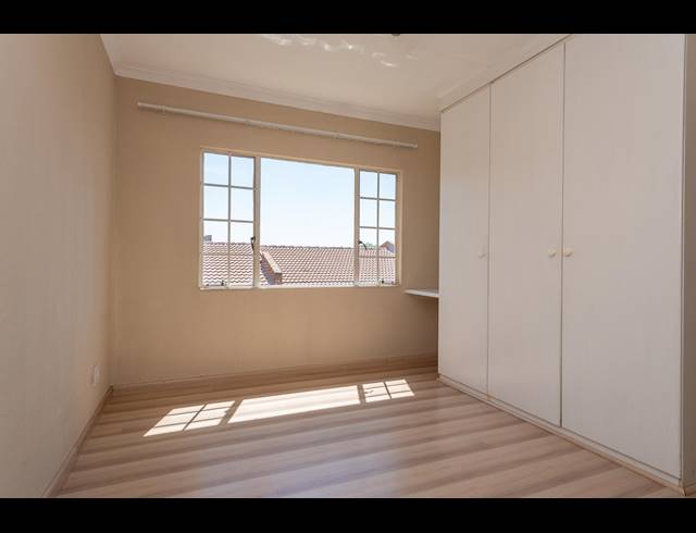 3 BEDROOM TOWNHOUSE FOR SALE IN MEYERSDAL